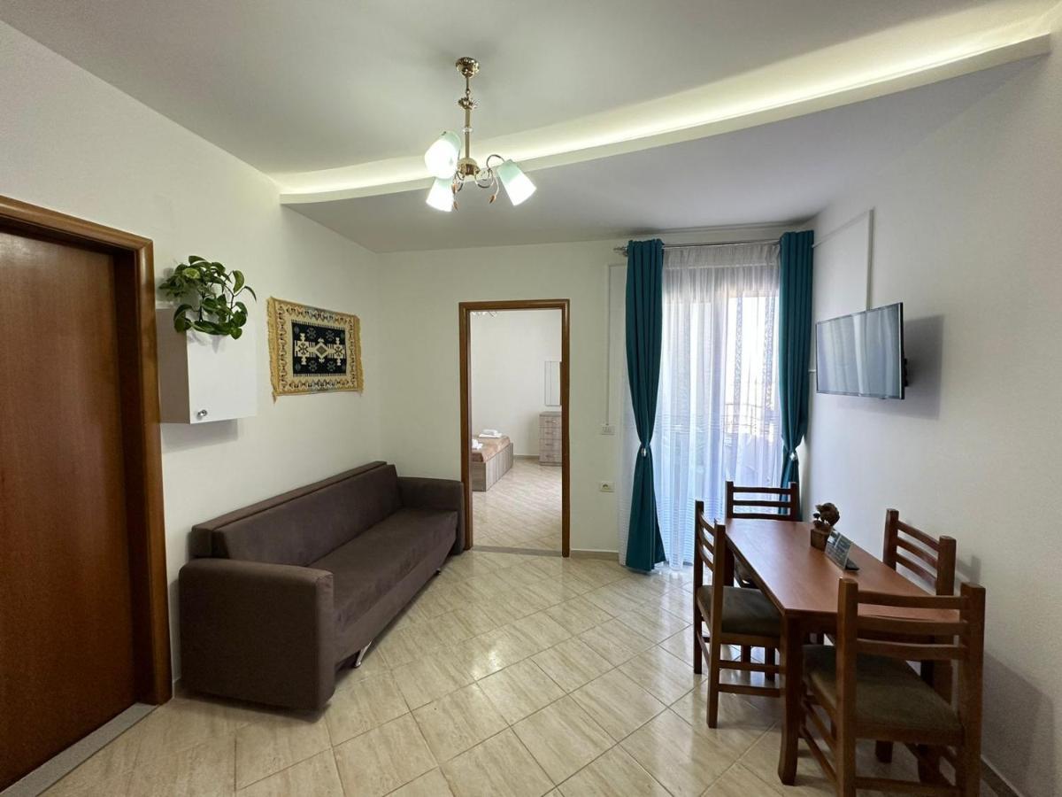 Trea Accomodations - Port Side Vlore Exterior photo